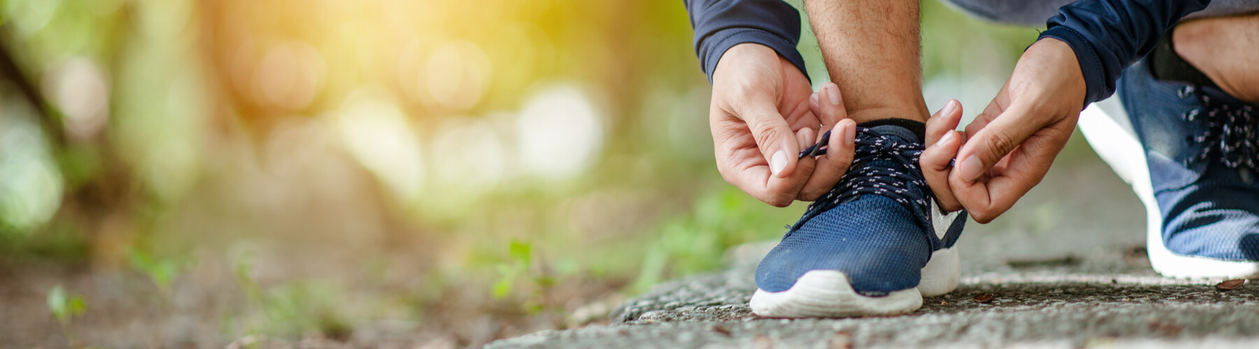 Cooney & Conway Laces Up Sneakers for Race Judicata 2017
